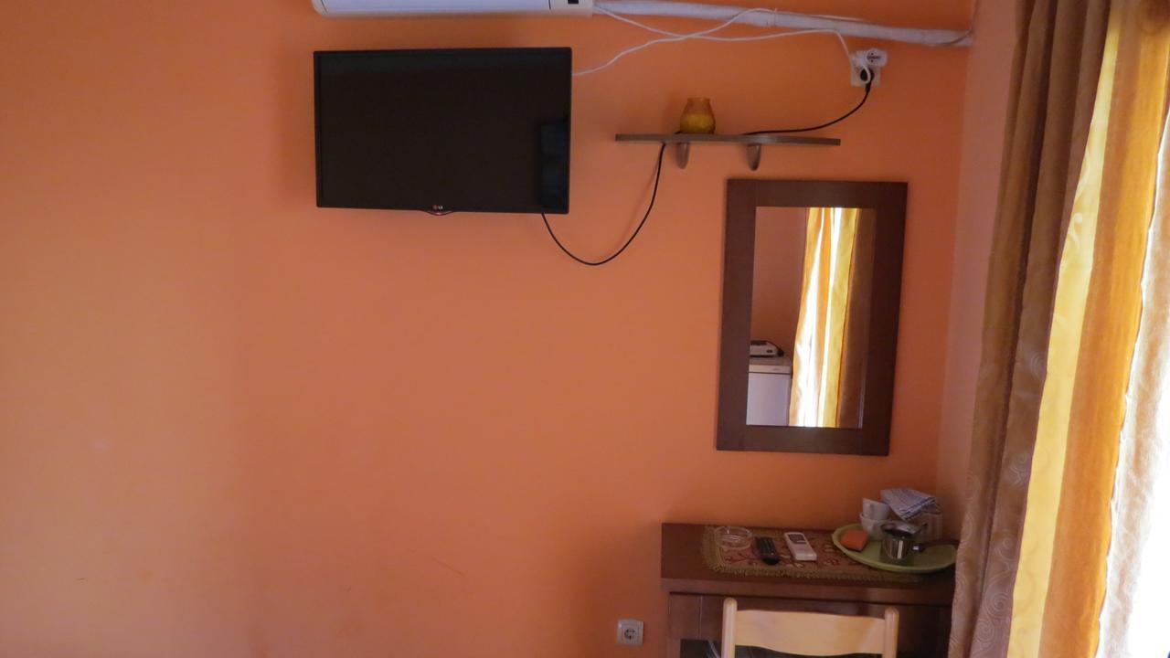 Oaza Hotel Petrovac Екстериор снимка